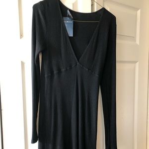 NWT Brandy Melville Long Sleeve V-Neck Dress